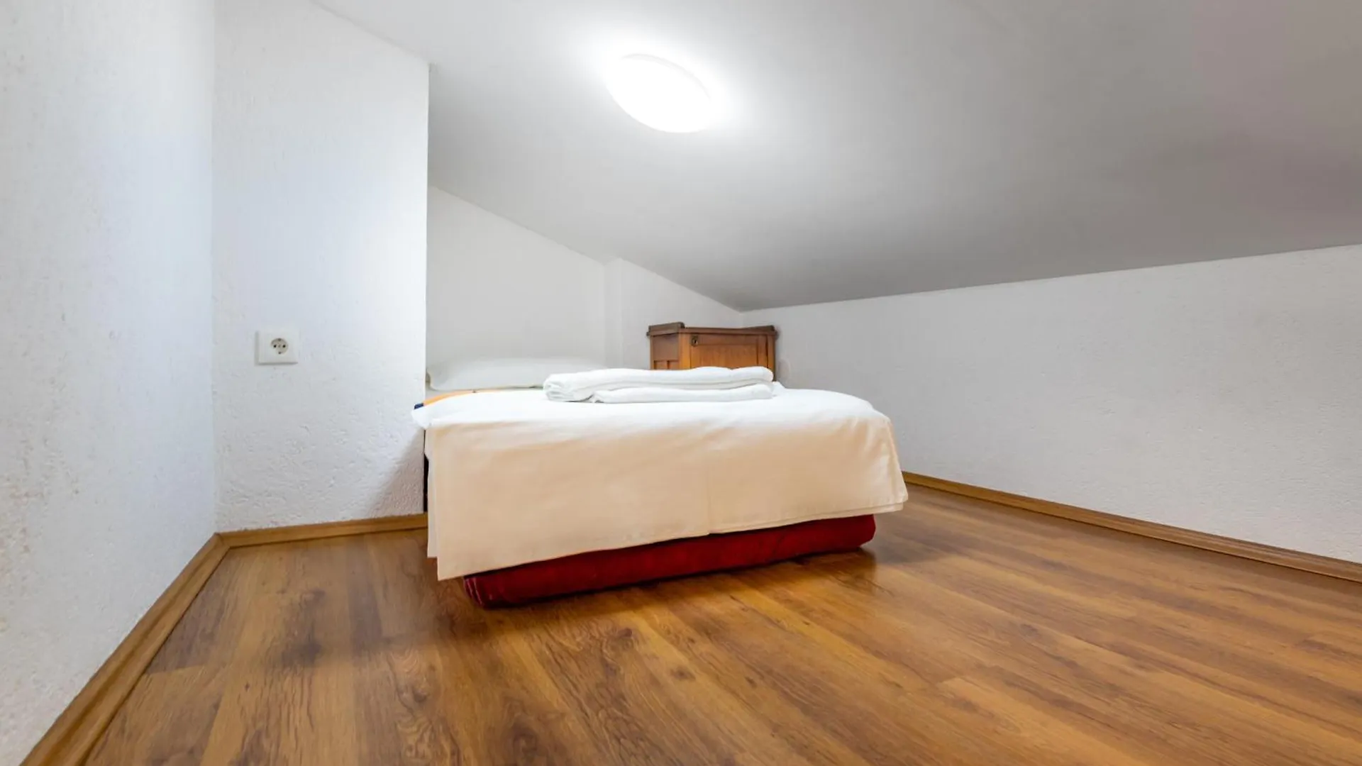 Apartments Romanse Baska באסקה