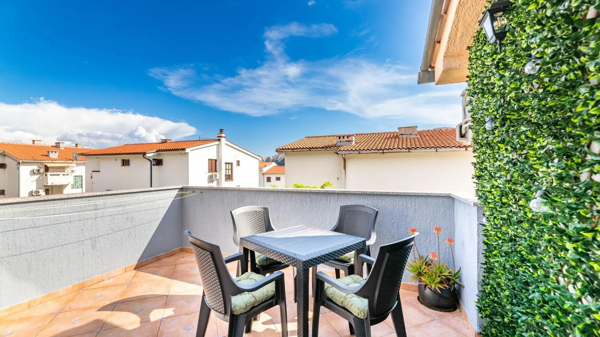 Apartments Romanse Baska